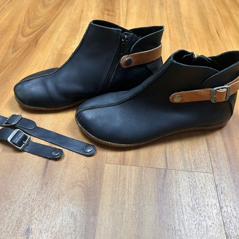 Gabriela Ephrem Women’s Elegant Black Leather Ankle Booties Size 37 - Picture 8 of 13